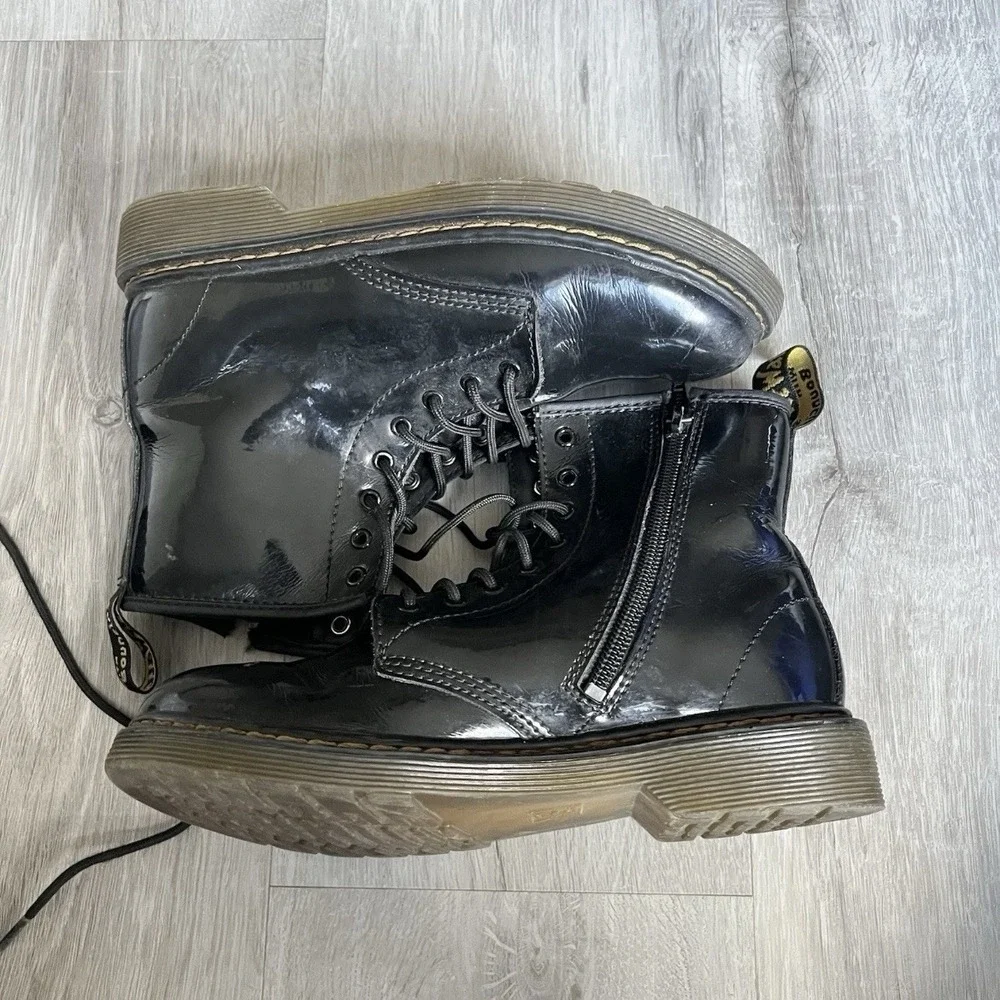 Dr Martens 1460 J Patent Leather Boots Youth Size 5 Black Lace Up Combat